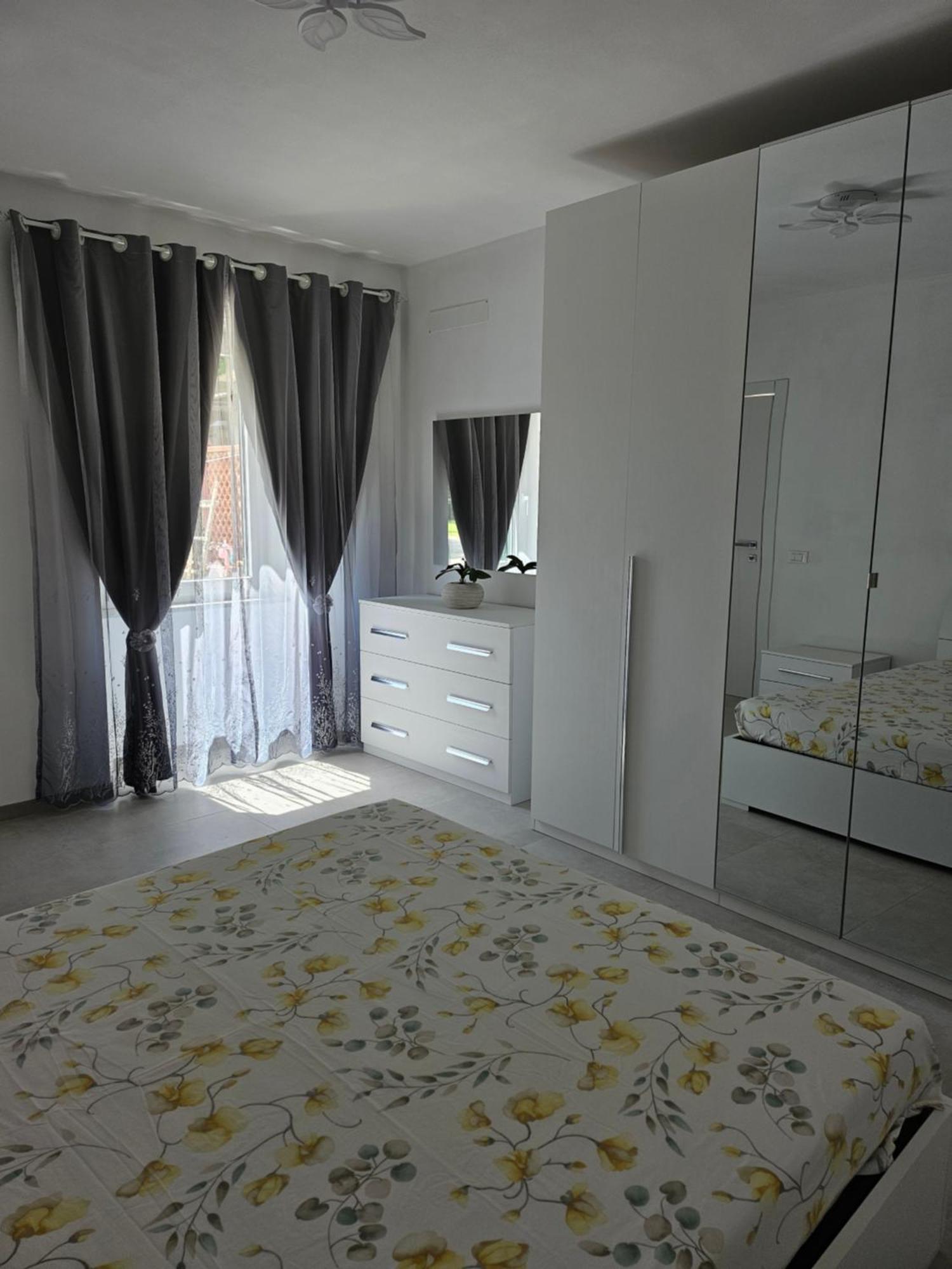 Casa Mia Apartment Massa  Luaran gambar